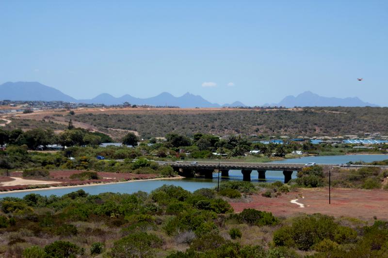 4 Bedroom Property for Sale in Hartenbos Heuwels Western Cape